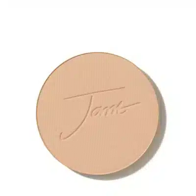 PureMatte Finish Powder Refill - Specially formulated to help those who want to avoid shine. Use under or over our mineral powders. Refillable Compact﻿ not included. Features and benefits: A translucent pressed powder that uses rice powder to absorb oil and eliminate shine. Can be worn under or over the mineral bases and minimises the need for foundation touch-ups. Will not dry or dull the complexion.